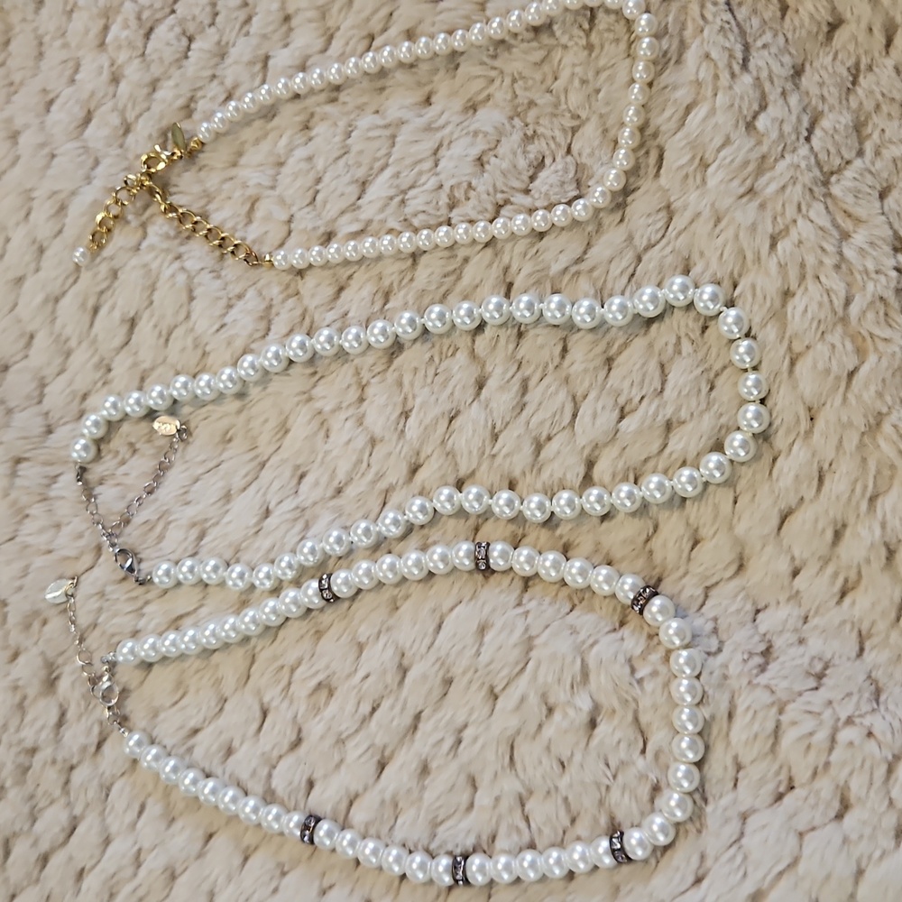 0191 Faux Pearl necklace Lot of 3, Claires brand - ONE RHINESTONE missing